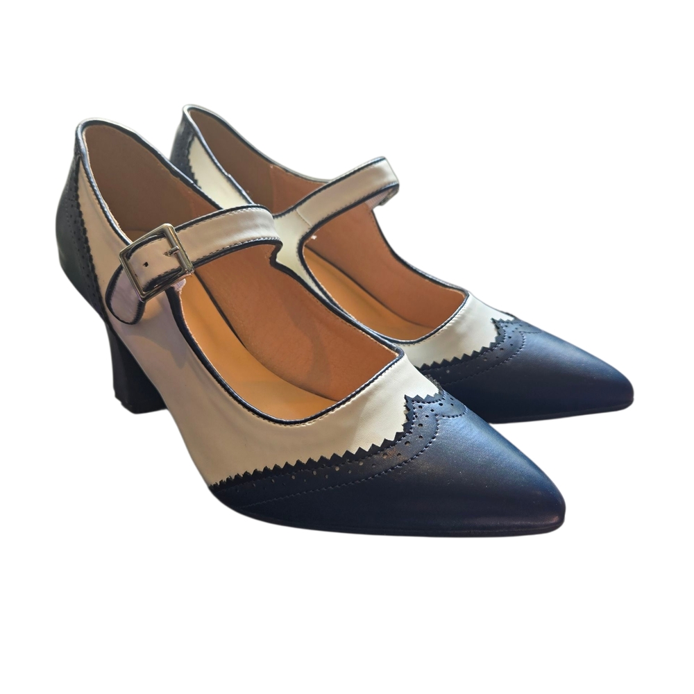 Two-Tone Mary Jane Heels - Black and Cream